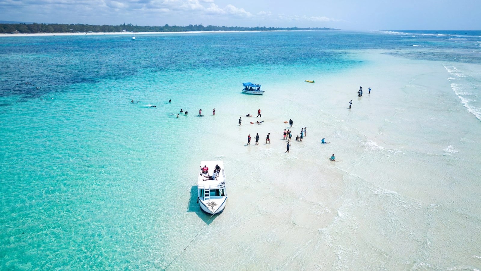 Diani Weekend Escape – Nomad Beach Resort — Diani Beach, Kenya