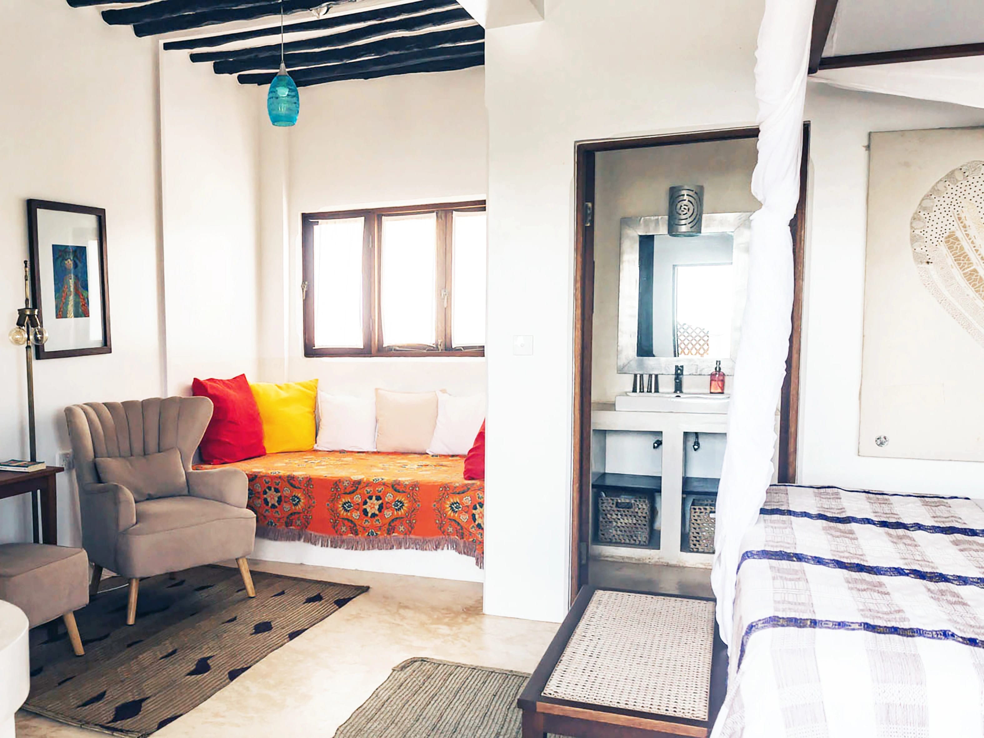 Check in at Jua House — photo 1